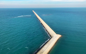 沙特海尔港四期防波堤项目
