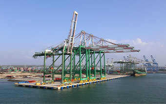 巴拿马科隆港集装码头第3期一阶段工程